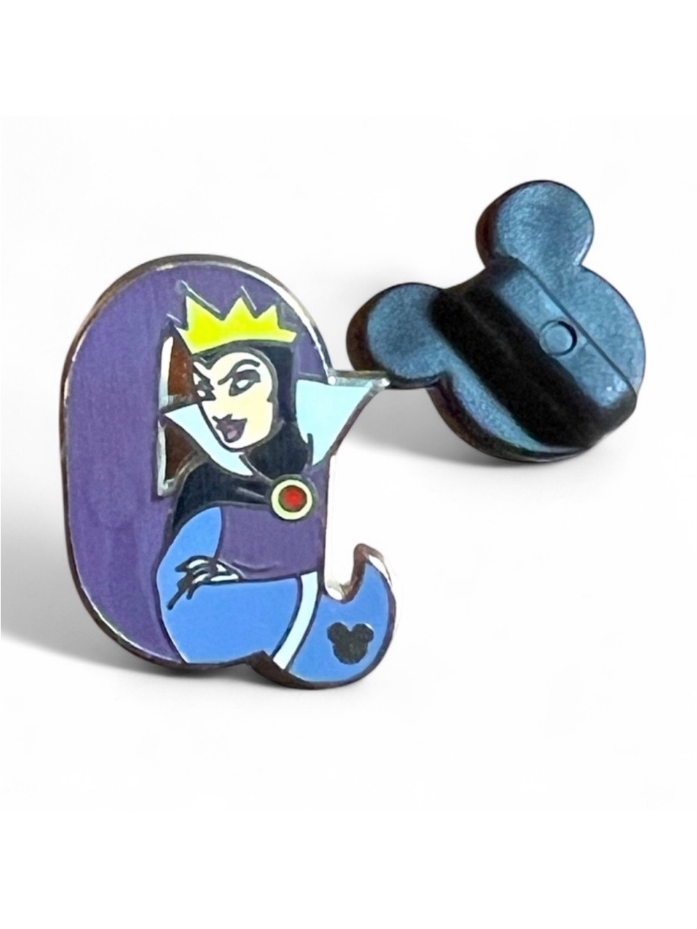 Disney Pin Trading Hidden Mickey Series Alphabet Letter Q -Evil Queen Grimhilde